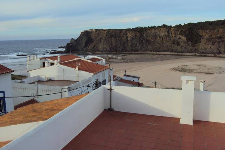 Casa de férias para 4 pessoas, com Varanda e Terraço e ainda Jardim and Vista em Odeceixe