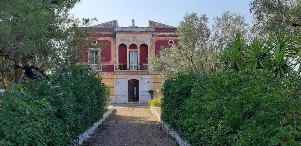 Agriturismo per 4 persone, con panorama e giardino a Castellana Grotte