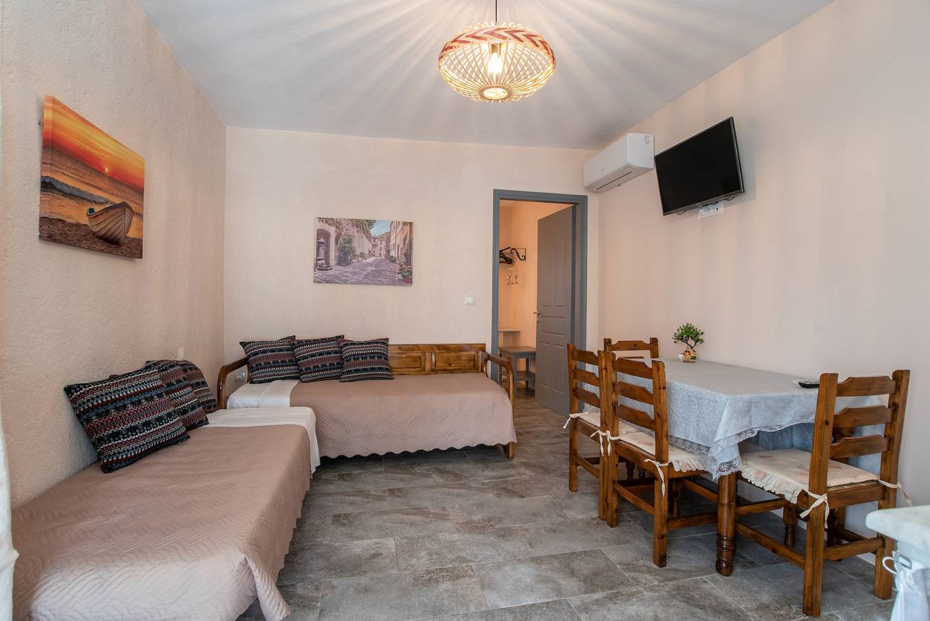 Entire apartment, Apartment 'Studios Kapsali 3' with Sea View, Wi-Fi and Air Conditioning in Galini, Cyclades