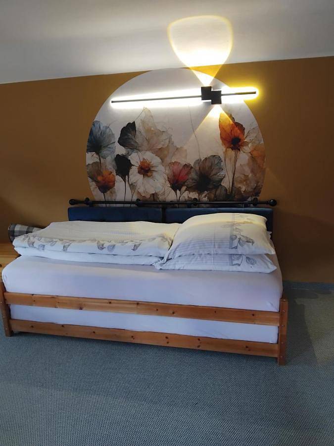 Ferienwohnung für 2 Personen, mit Terrasse und Garten sowie Sauna und Seeblick in Schwarzatal - 2