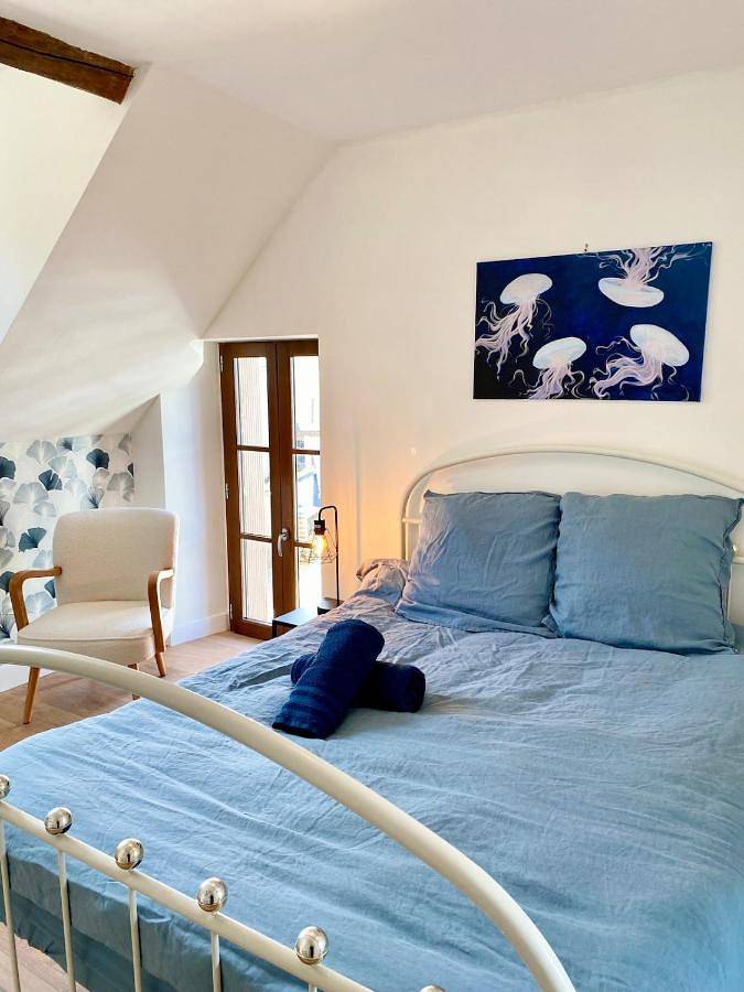 Location de vacances pour 5 personnes, avec sauna ainsi que jardin et jacuzzi à Montbazon - 4