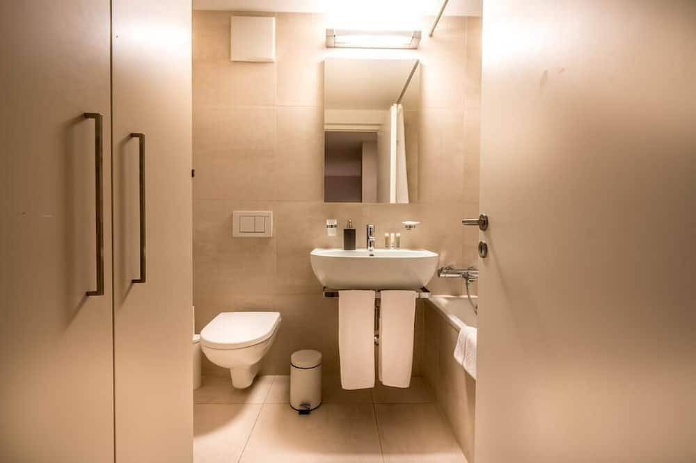 Ganze Wohnung, Amazing oldtown location by Airhome 1st floor in Zürich, Bezirk Zürich