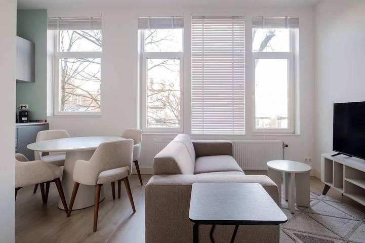 Apartamento entero, Modern One Bedroom Apartment - Rotterdam West in Róterdam, Holanda Sur