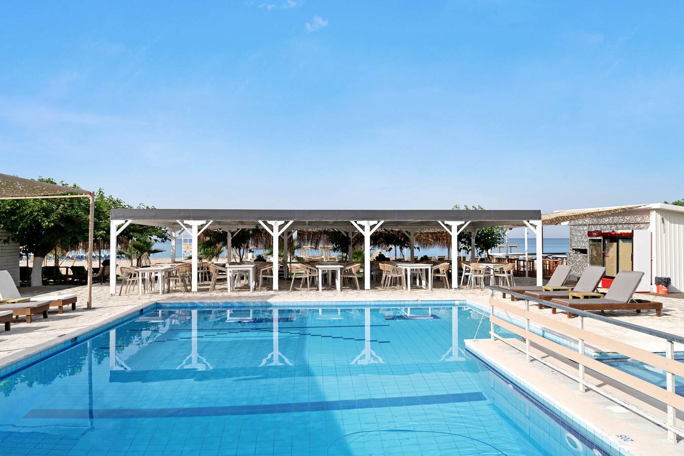 Ganzes Studio, Einzimmerapartment 'Iguana 1' mit Gemeinschaftspool, Wlan und Klimaanlage in Preveza Regionalbezirk