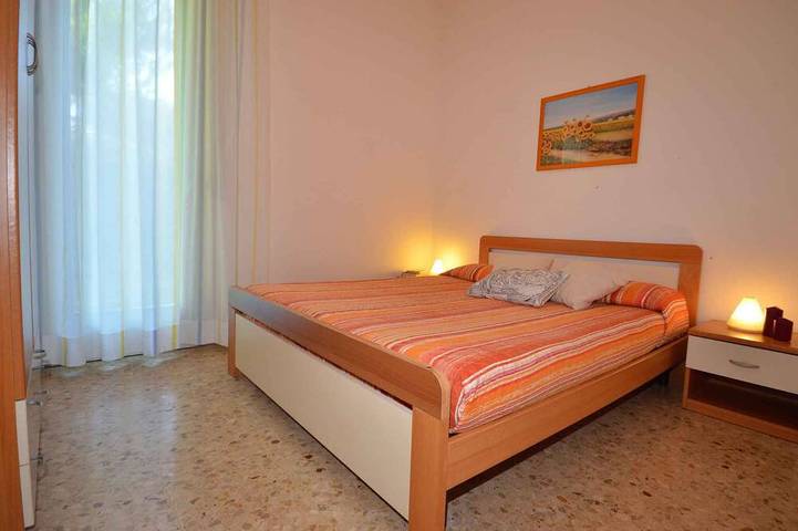 Bungalow für 7 Personen, mit Terrasse und Garten in Bibione - 2