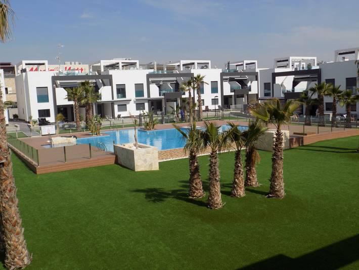 Apartment for 4 people, with garden and children pool as well as terrace in La Zenia