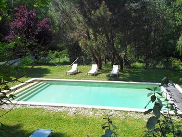 Chambre d’hôte pour 3 personnes, avec jardin et piscine, animaux acceptés en Ardèche