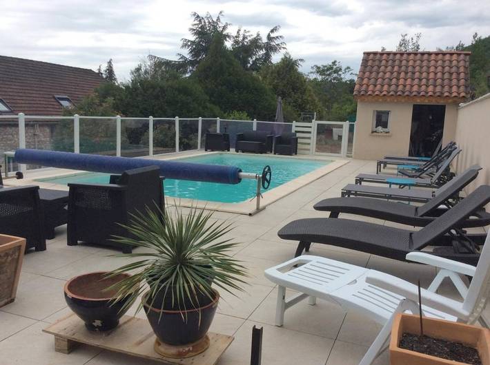 Location de vacances pour 2 personnes, avec terrasse et piscine à Carlux - 4