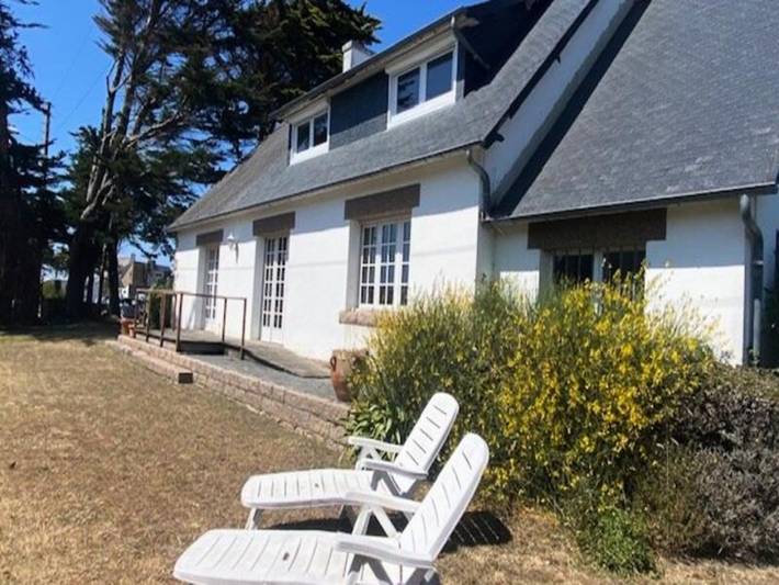 Gîte pour 6 personnes, avec jardin, adapté aux familles dans Plage de Grève Blanche