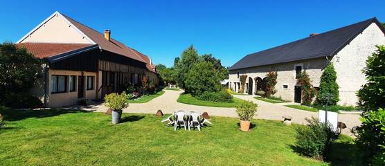 Gîte pour 8 personnes, avec jardin à Beaulieu-sur-Loire