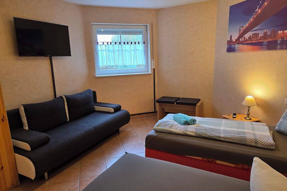 Ganze Wohnung, Ankommen und wohlfühlen! Willkommen in unserer Fewo - klein, aber fein. in Gelnhausen, Main-Kinzig-Kreis