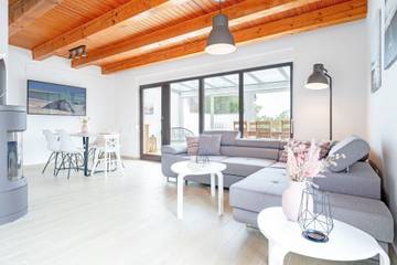 Ferienhaus mit Meerblick für 7 Personen, mit Terrasse und Garten, kinderfreundlich in Schleswig-Holstein