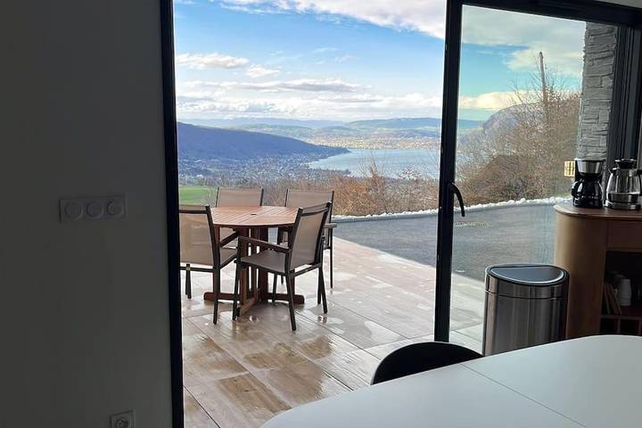 Gîte pour 6 personnes, avec vue ainsi que jardin et vue sur le lac à Saint-Eustache - 3