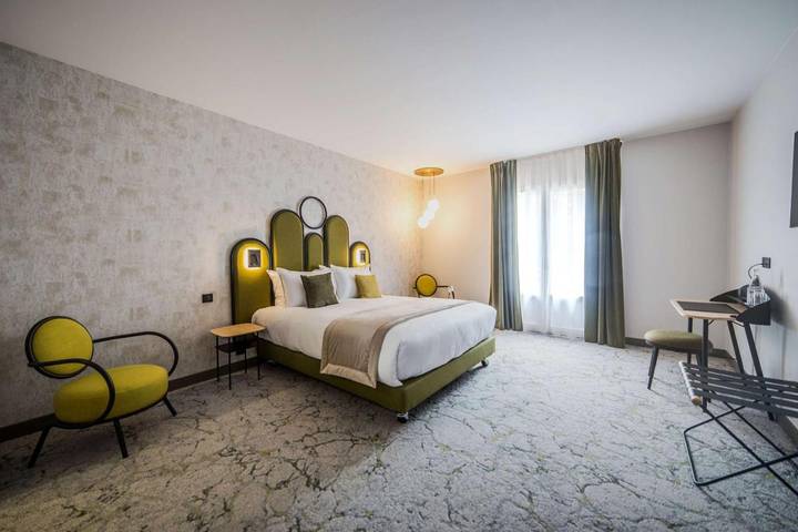 Hôtel pour 2 personnes, avec jardin à Vertus