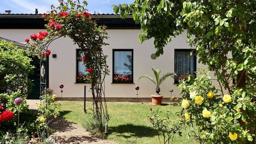 Ferienhaus für 3 Personen, mit Garten an der Müritz