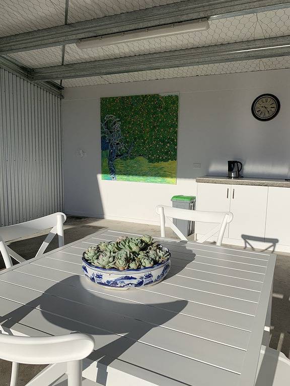 Hoa and Gordon Duncan in Western Bay of Plenty District