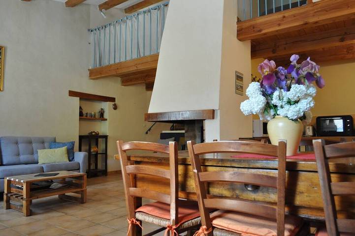 Gîte pour 4 personnes, avec piscine et terrasse à Vézénobres - 2