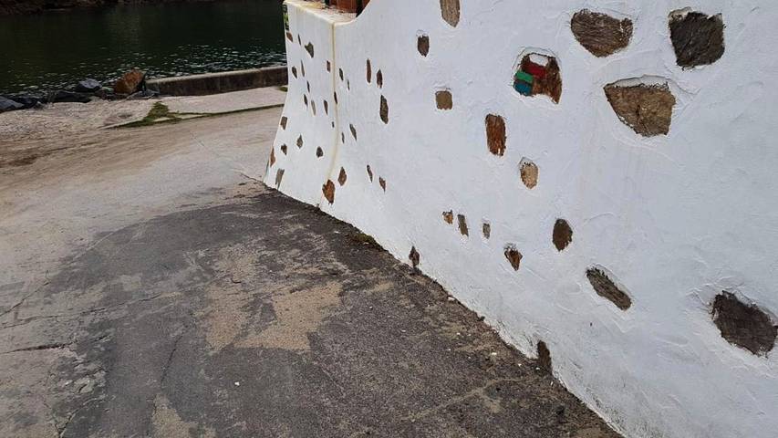 Location de vacances pour 2 personnes, avec vue sur le lac ainsi que terrasse et vue à Porto Covo - 3