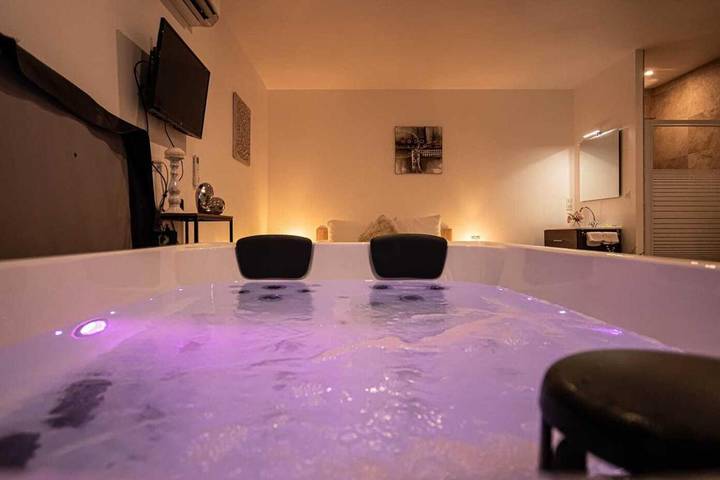 Location de vacances pour 2 personnes, avec jardin et jacuzzi à Saint-Vincent-de-Cosse - 2