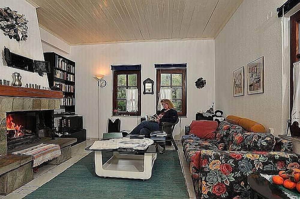 Allein stehendes Ferienhaus sehr ruhig gelegen in einem Olivenhain in Afetes, Pilion