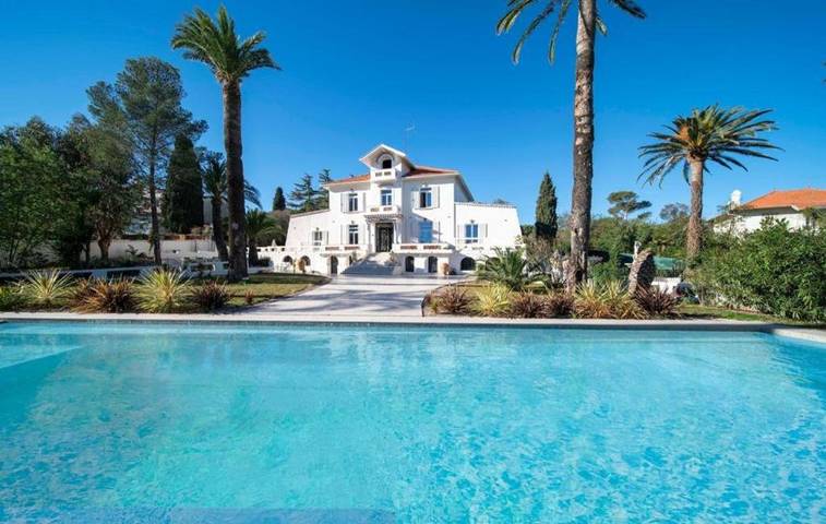 Location de vacances pour 30 personnes, avec jacuzzi ainsi que balcon et piscine dans Plage Camp Long