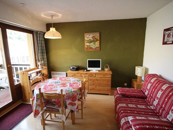 Apartamento entero, Estudio acogedor para 3 personas a pie de pistas en Auris en Oisans in Auris, Parque Nacional de los Ecrins