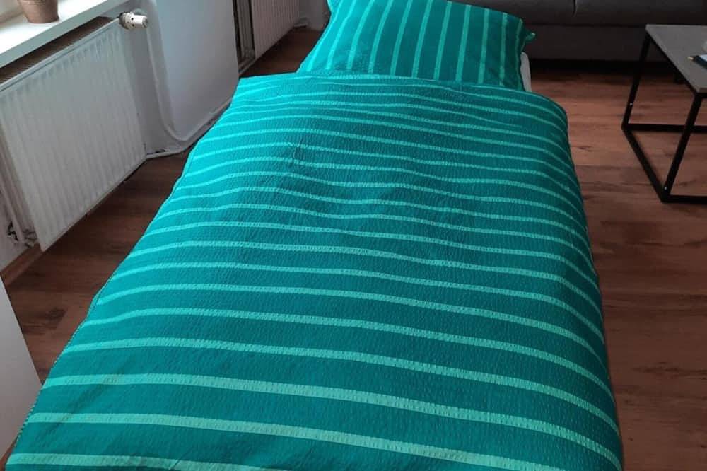 Ganze Wohnung, Niedliche gemütliche 2-Zimmer-Wohnung im Dachgeschoss in Helmstedt, Braunschweig und Umgebung