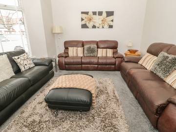 Cottage for 14 People in Llandudno, Conwy region, Photo 4