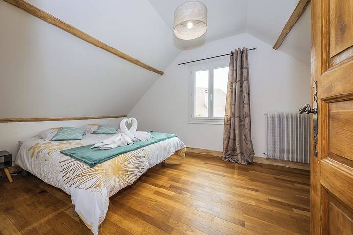 Location de vacances pour 8 personnes, avec terrasse et jardin, animaux acceptés à La Bachellerie - 4