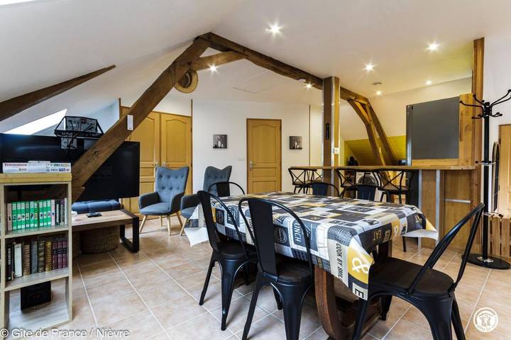 Location de vacances pour 4 personnes, avec Terrasse et Jardin à Préporché