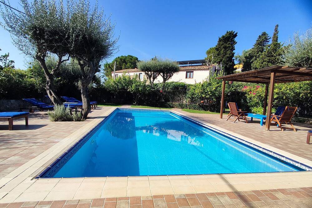 Casetta Procida, with private beach in Capo Vaticano in Faro Capo Vaticano, Vibo Valentia Provinz