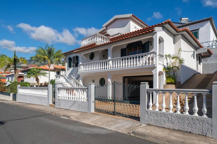 Villa para 6 pessoas, com Varanda e Terraço em 