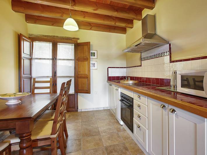 Casa rural para 2 personas, con jardín además de piscina y terraza, Familias con niños en Comarca de la Sidra - 3