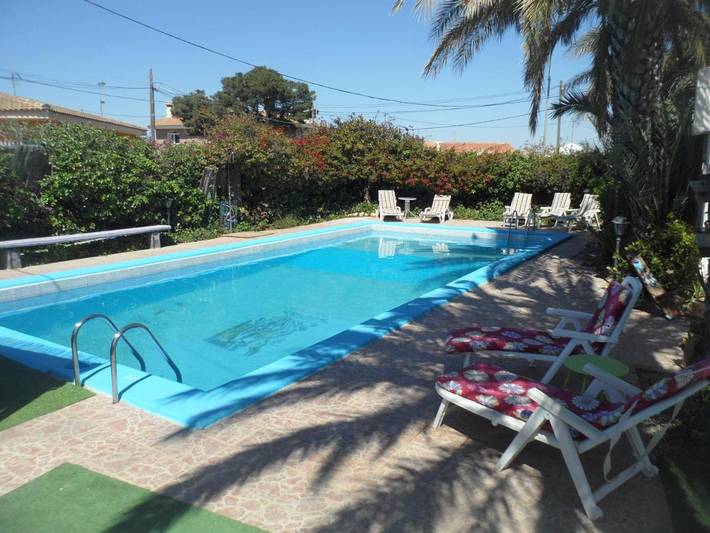 Gastenverblijf voor 2 personen, with tuin and zwembad as well as terras and uitzicht - 1