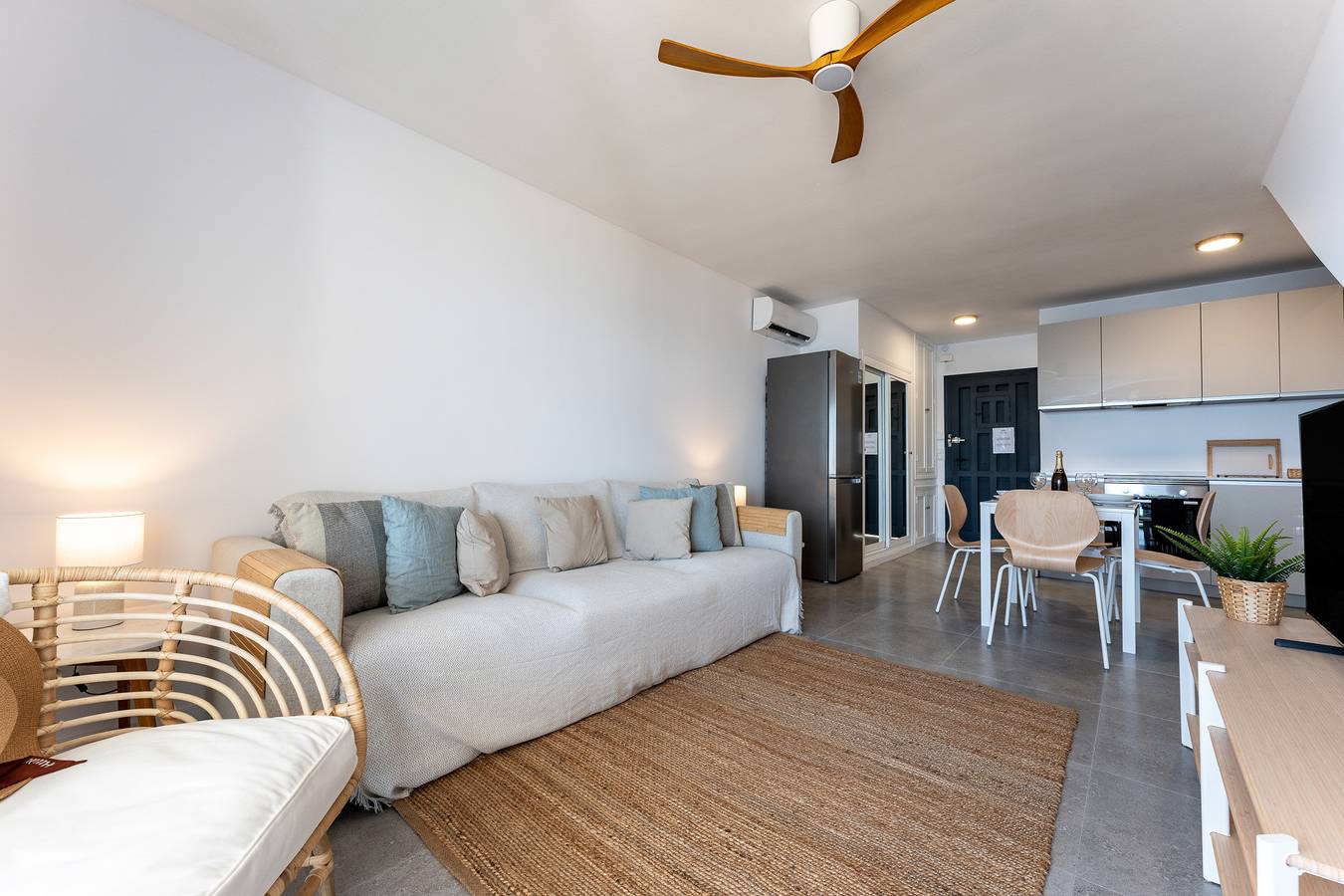 Entire apartment, Doña Lola Renata H in Sitio de Calahonda, Mijas