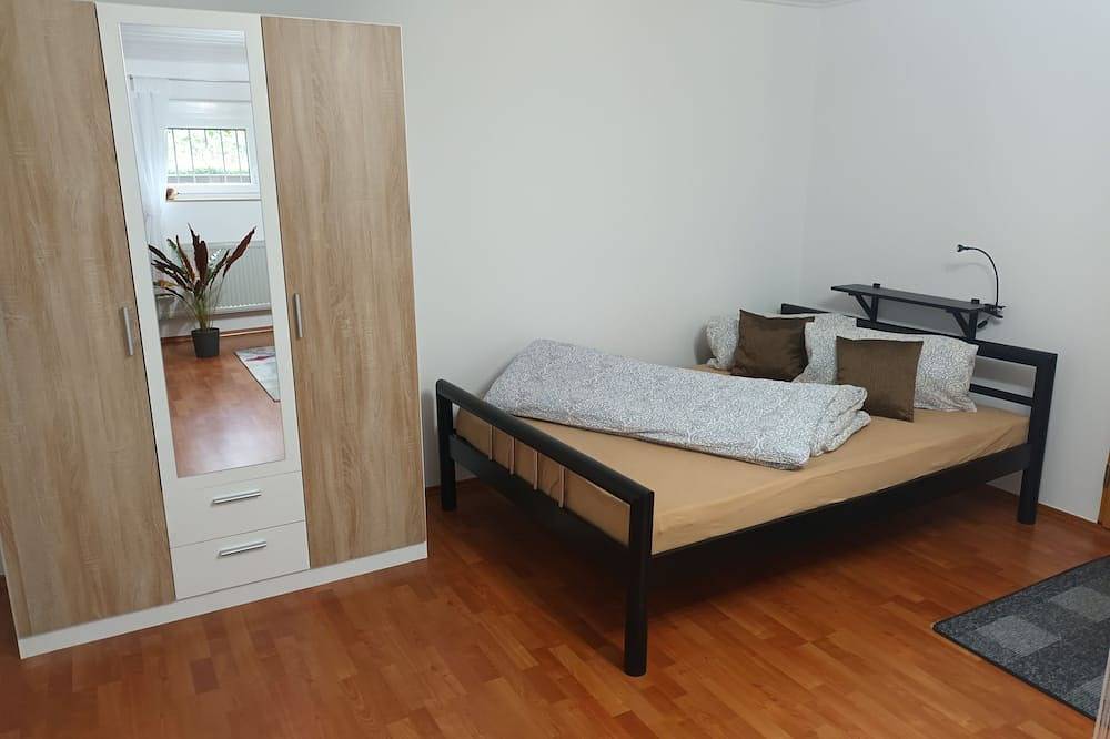 Ganze Wohnung, Ferienwohnung, 57qm, 1 Wohn-/Schlafzimmer, max 2 Personen in Sinsheim, Kraichgau