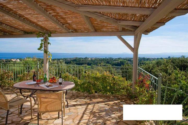 Villa pour 2 personnes, avec balcon et jardin ainsi que piscine et vue dans Skala - 2