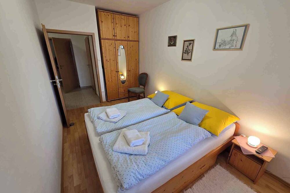 Geheel appartement, Vakantieappartement met airconditioning en wifi in Bük, Vas megye
