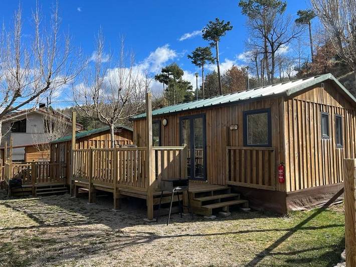 Bungalow para 4 personas, con piscina en Pirineos