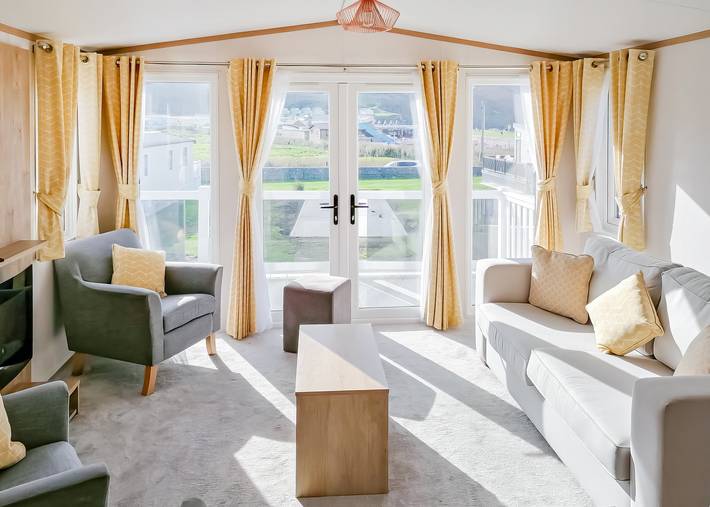 Glamping for 6 people in Cardigan Bay