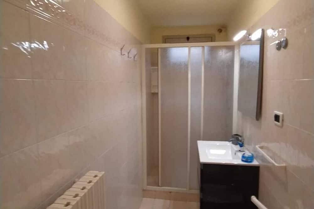Ganze Wohnung, House With Private Entrance And Garden, Central Location, Conventions in Fano, Fano (Gemeinde)