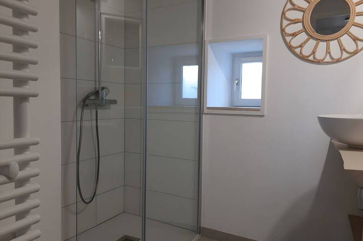 Location de vacances pour 6 personnes, avec jardin et terrasse à Saint-Hilaire-la-Palud - 4