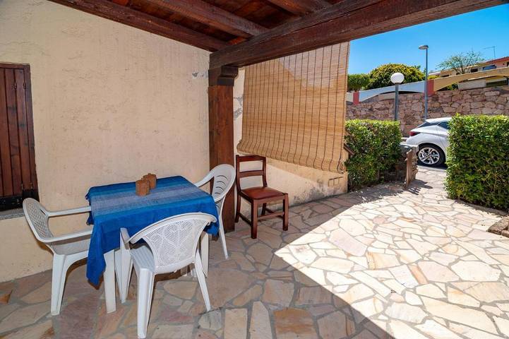 Gîte pour 2 personnes, avec terrasse, adapté aux familles à Porto Ottiolu - 3