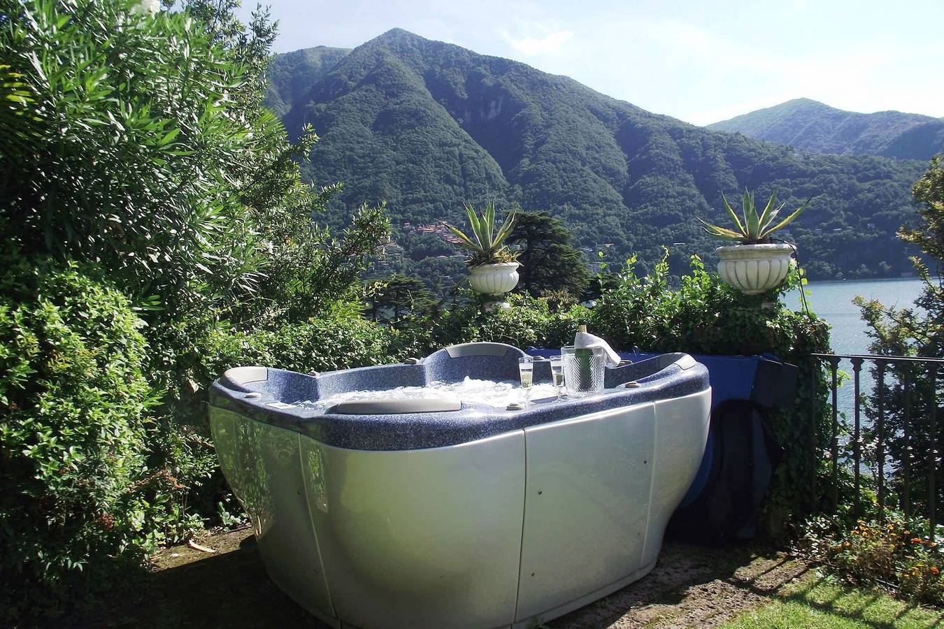Ferienhaus für 6 Personen mit Seeblick in Laglio, Comer See