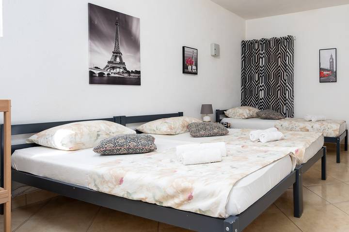 Gîte pour 4 personnes, avec balcon/terrasse dans Neum