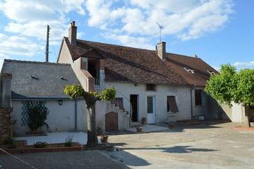 Gîte pour 6 personnes, avec jardin à Suèvres