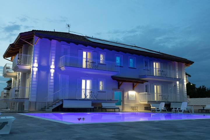 B&b per 2 persone, con Balcone e Terrazza nonché Giardino e Piscina a Scafati