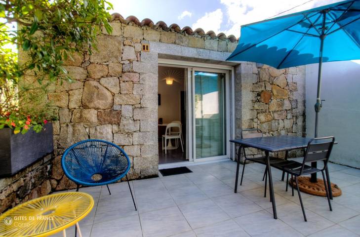 Gîte pour 2 personnes, avec Terrasse ainsi que Jardin et Vue