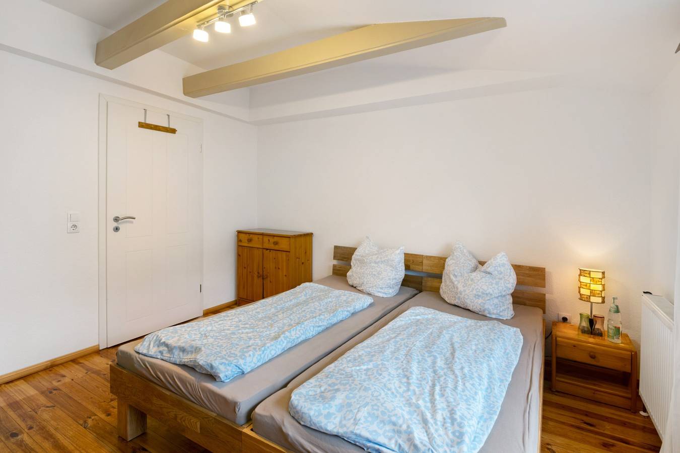 Ganze Wohnung, Ferienwohnung mit Burgblick im Herzen von Wettin – Platz für 2 Gäste in Wettin-Löbejün, Saale-Unstrut