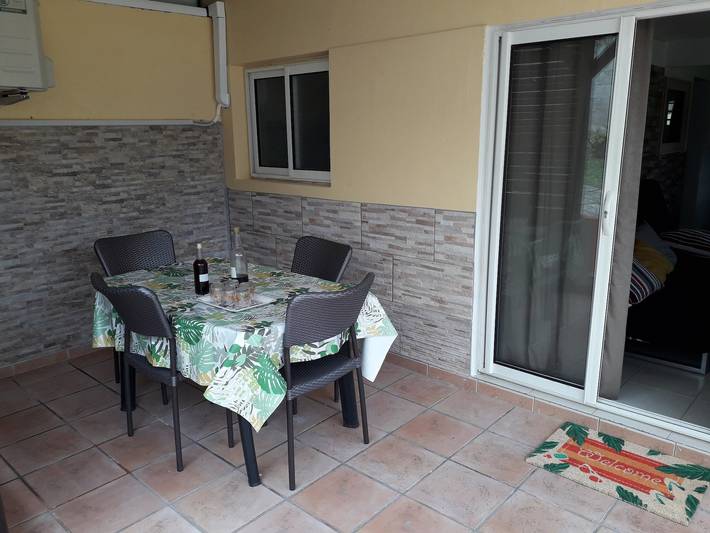 Appartement entier, Appartement charmant à Saint-Joseph avec jardin et terrasse, 60 m² in Saint-Joseph (Martinique), Martinique